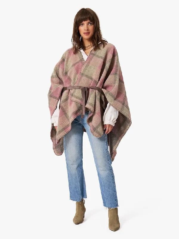 Xirena - Wynter Poncho in Mink Rose Compression