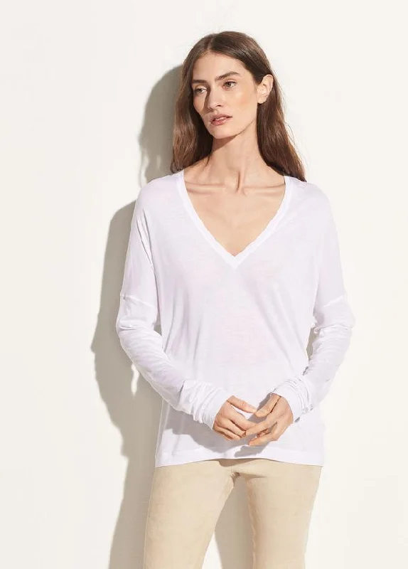 Vince - Drop Shoulder V-Neck in Off-White Trendy Women's Oversized