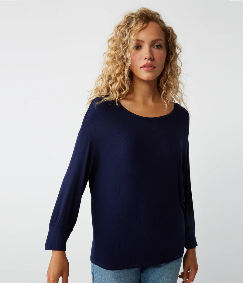 Russo Relaxed Fit Top performance