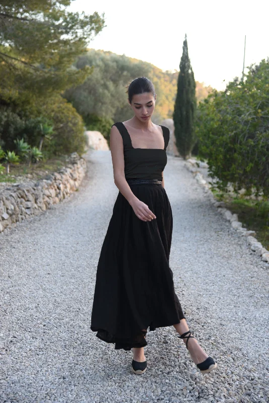 The Barcelona Top // Noir Sleek Women's Metallic