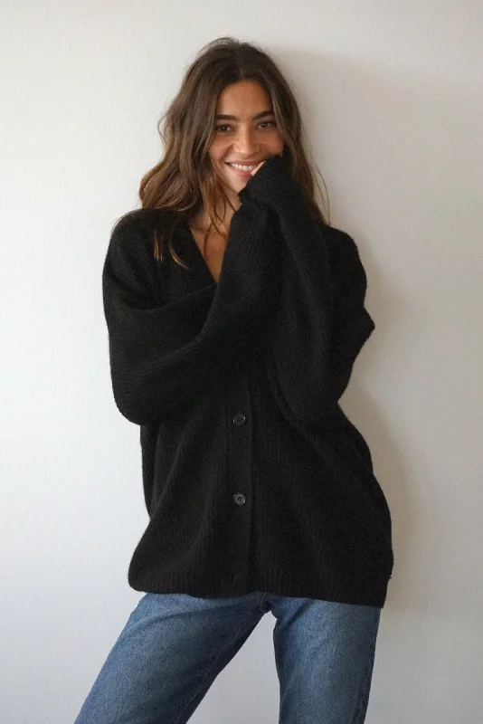The Cashmere Muma Cardigan // Noir Sophisticated Women's Tailored