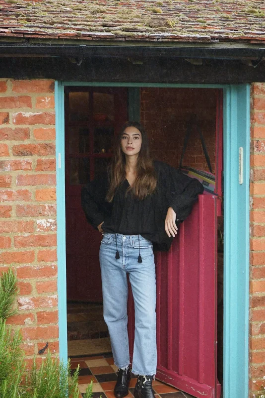 The Meadow Blouse // Noir Sophisticated Women's 