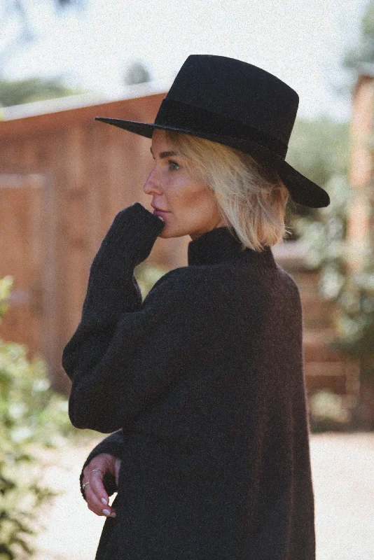 The Cashmere Carmel Sweater // Shadow Elegant Women's 