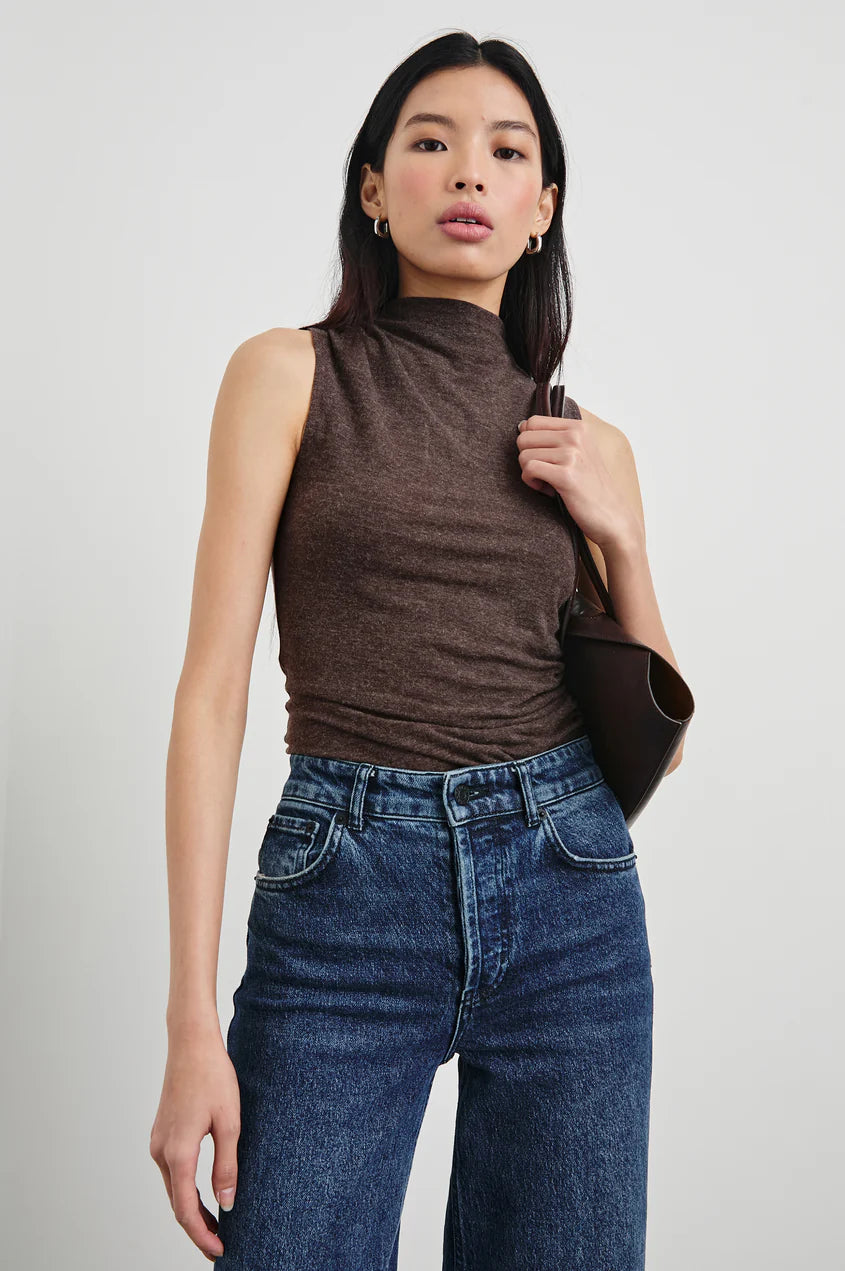 Christen Top Scandinavian