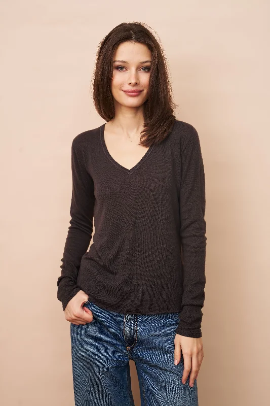 Majestic Washable Cashmere V-Neck Long Sleeve Sweater Refined Women's Velvet