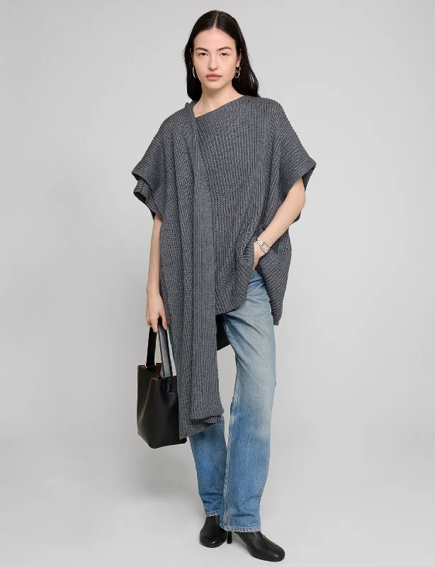 Grey Knit Cape Top garde