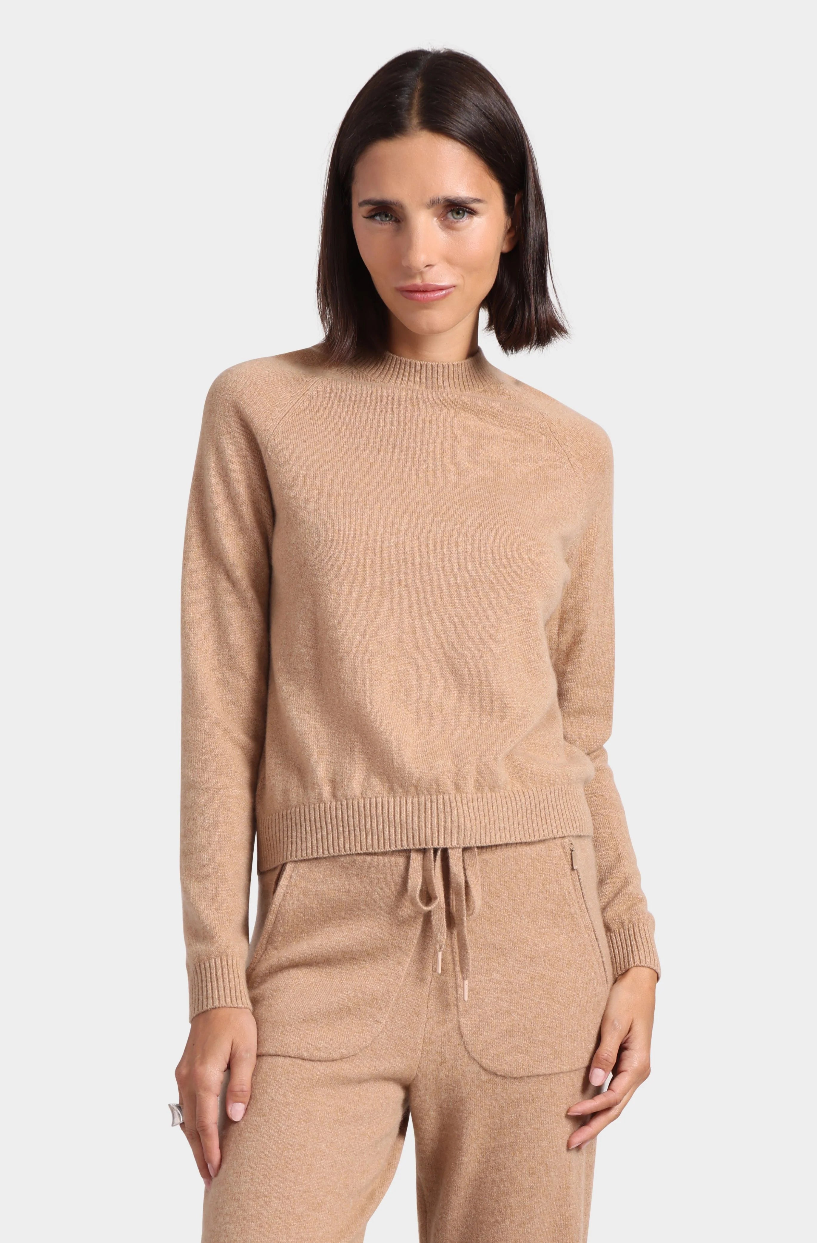 Minnie Rose Cashmere 9gg Crew *FINAL SALE* Bold Women's Statement