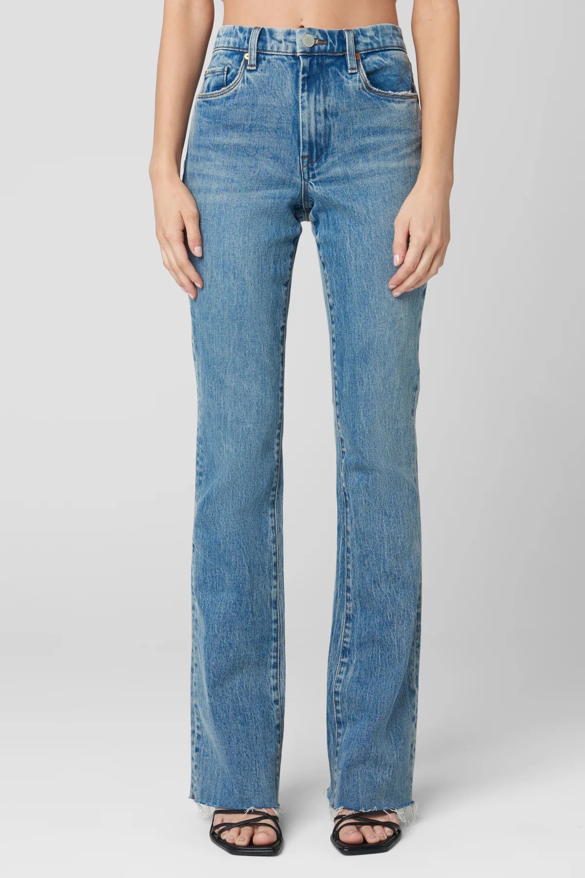 HOYT CLOSE RANKS JEAN Adventure