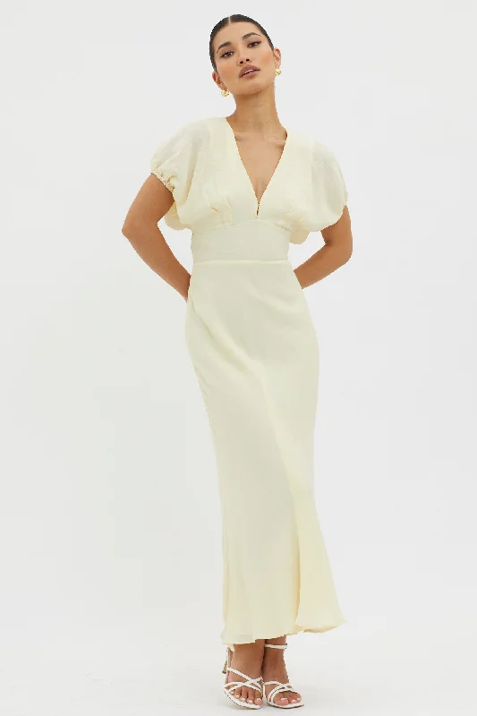 Dare To Live V-Neck Maxi Dress Butter Vintage Women's 1970S 
