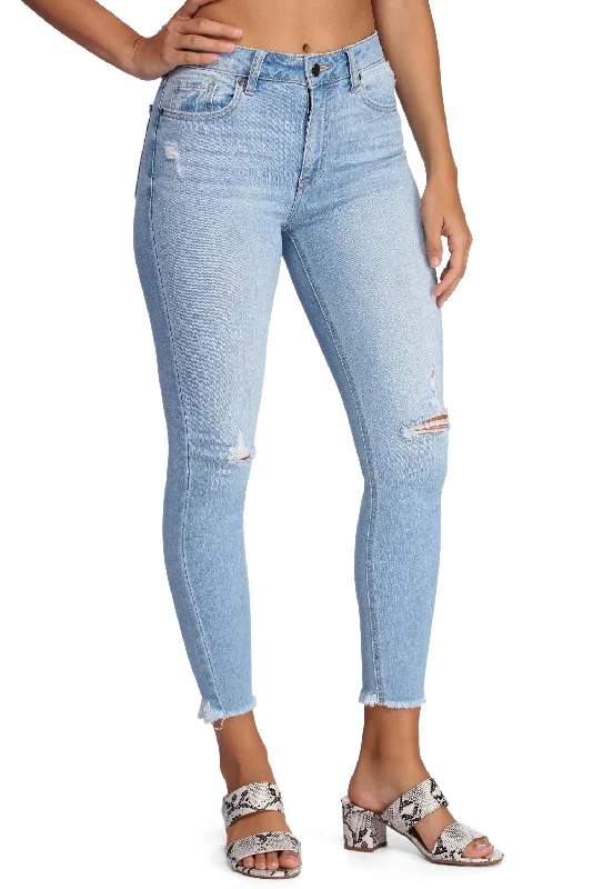 Clara High Rise Frayed Hem Jeans Laid - back Women's Style