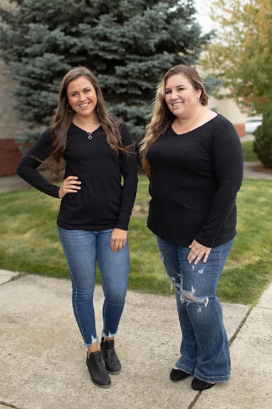 Black Basic Cotton Vneck Long Sleeve Tee (SM-3X) Geometric