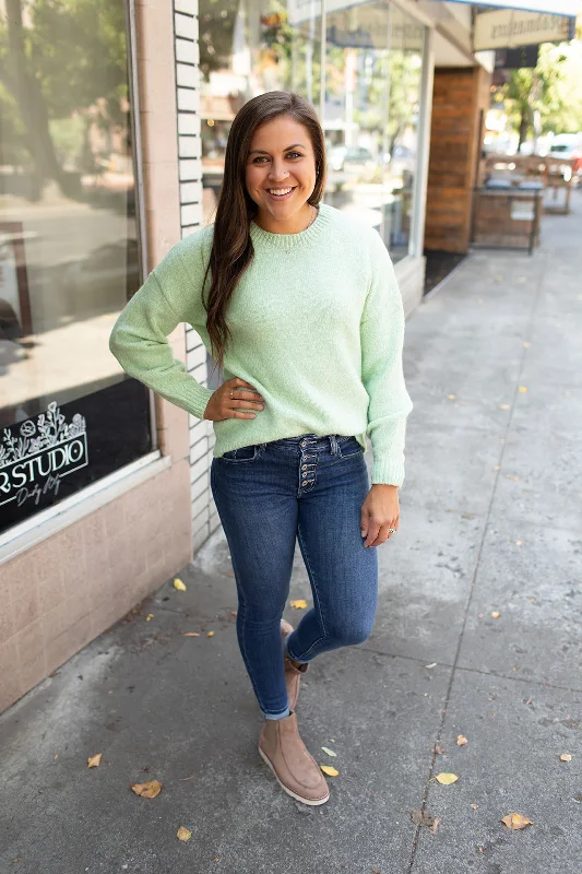 Bt Green 2Tone Pullover Sweater Laid - back Women's Style