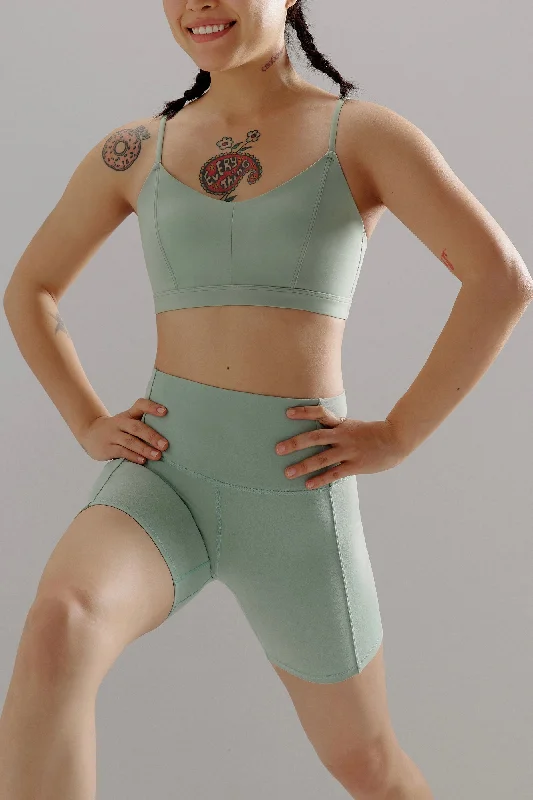 Light Support V-Back Sports Bra Sustainable Organic