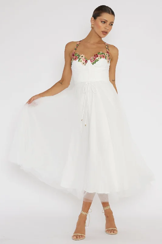 Smitten Sweetheart Neckline Floral Trim Dress White Sleek Women's 