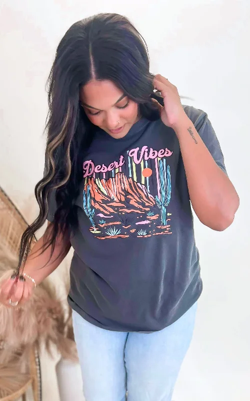 Desert Vibes Garment Dyed Graphic T-shirt Modern Women's Tech