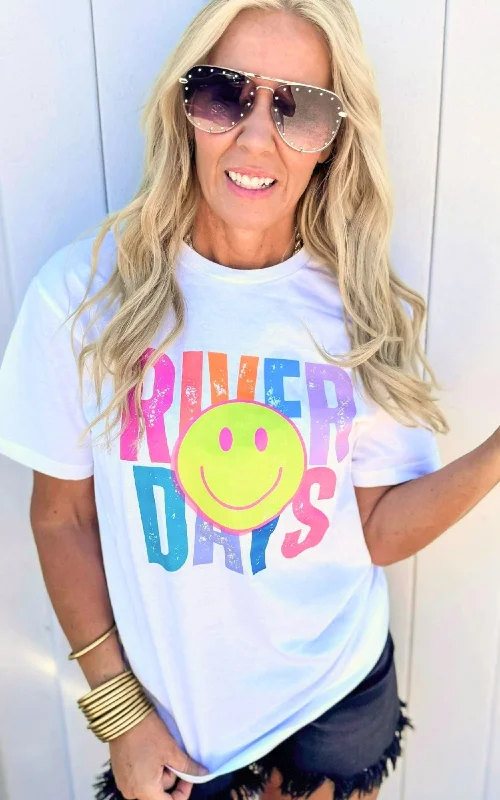 Smile for River Days Graphic T-shirt Bold Women's Animal Print