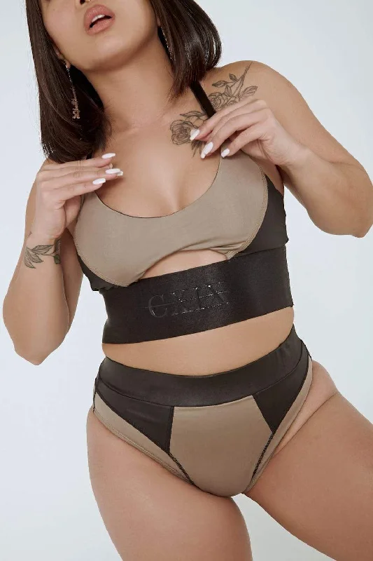 Riding Solo Sports Bra - Black/Mink Cashmere