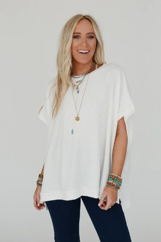 The Nest Moon Glow Texture Knit Top - Off White Refined Women's Classic 